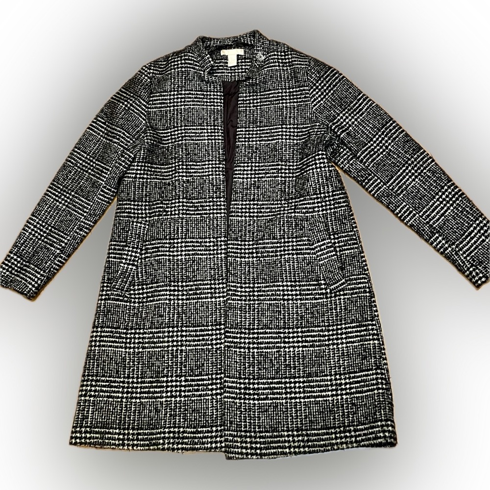Black & White Houndstooth Overcoat